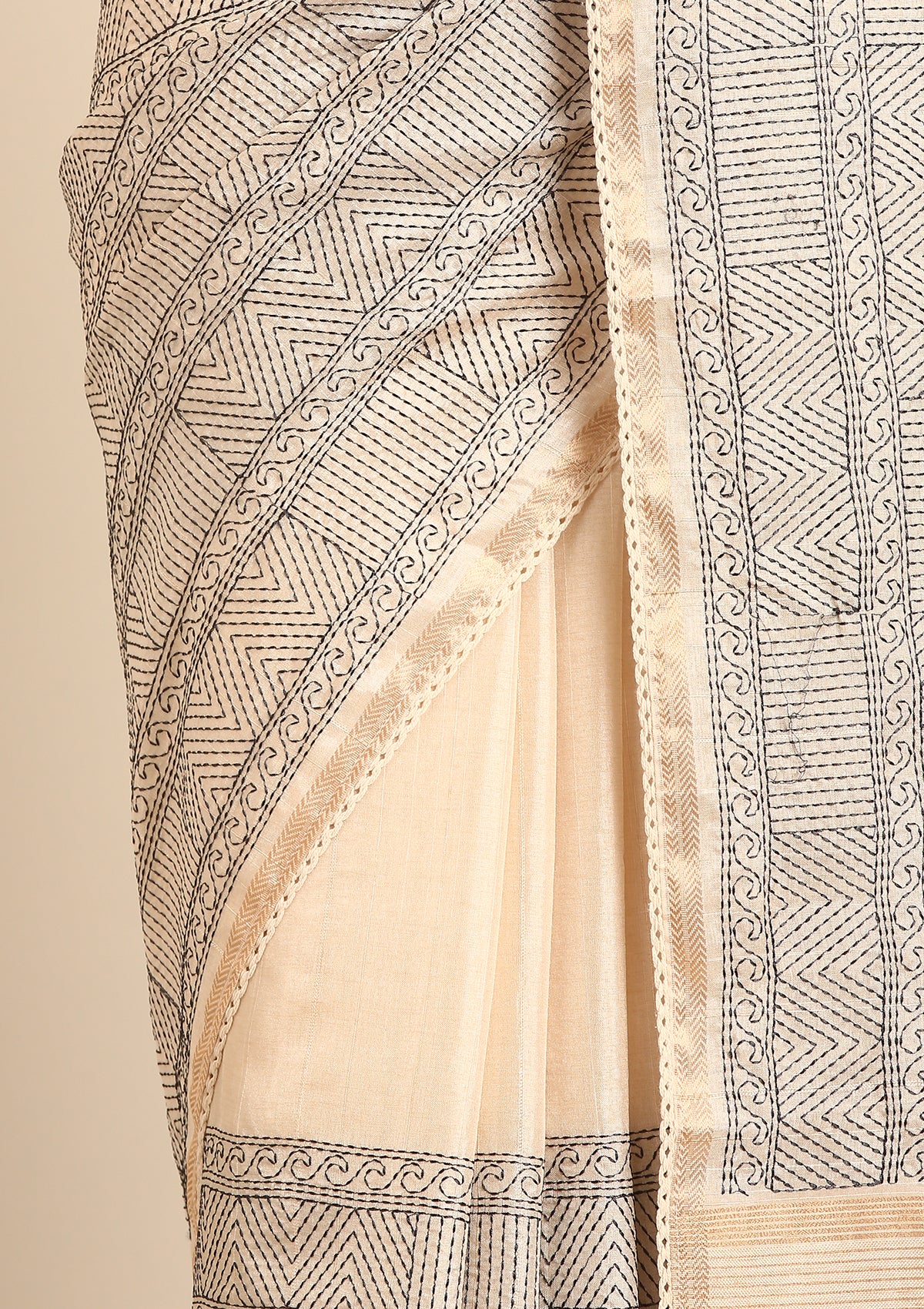 Cream Fancy Embroidery Tussar Saree - Taashi