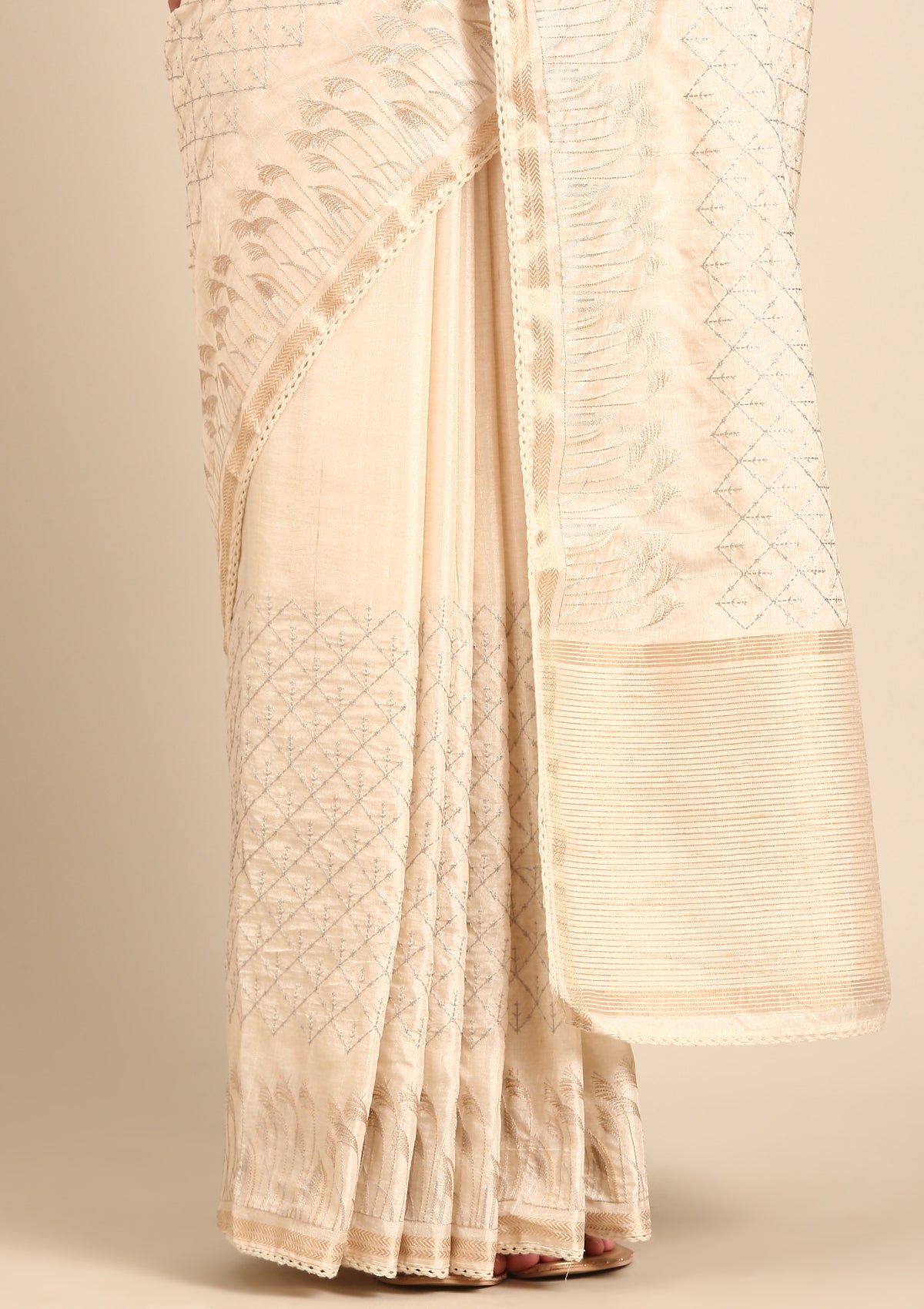 Cream Fancy Embroidery Tussar Saree - Taashi