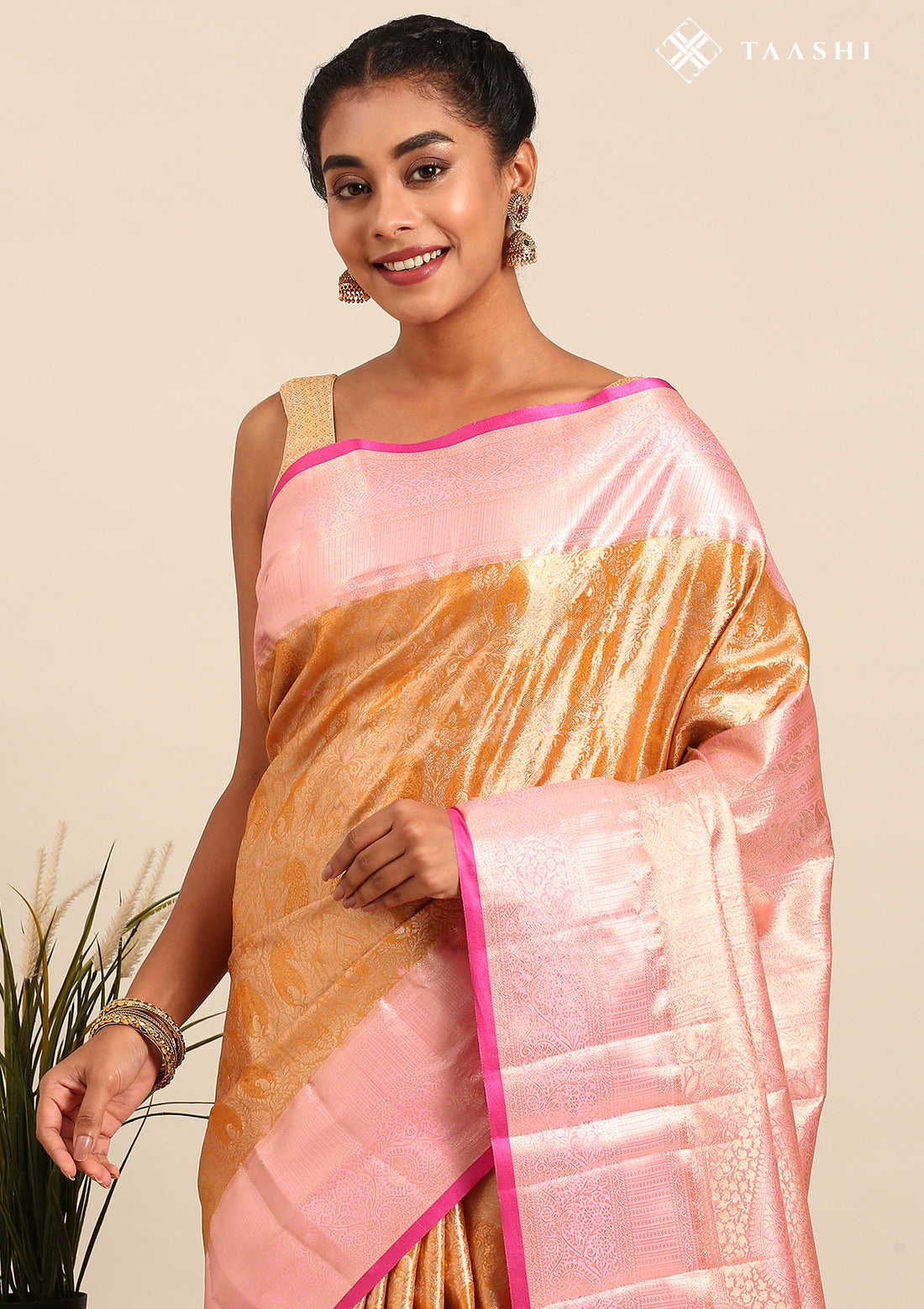 Golden And Light Pink Kanchipuram Saree