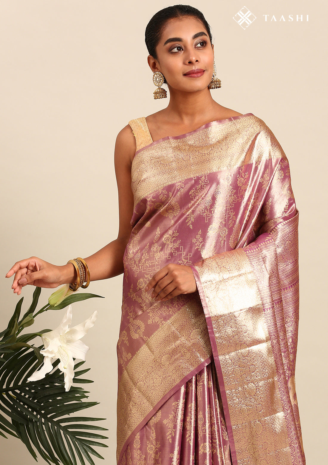 Dusty Pink and Golden Floral Pattern Tissue Brocade Kanchipuram Saree