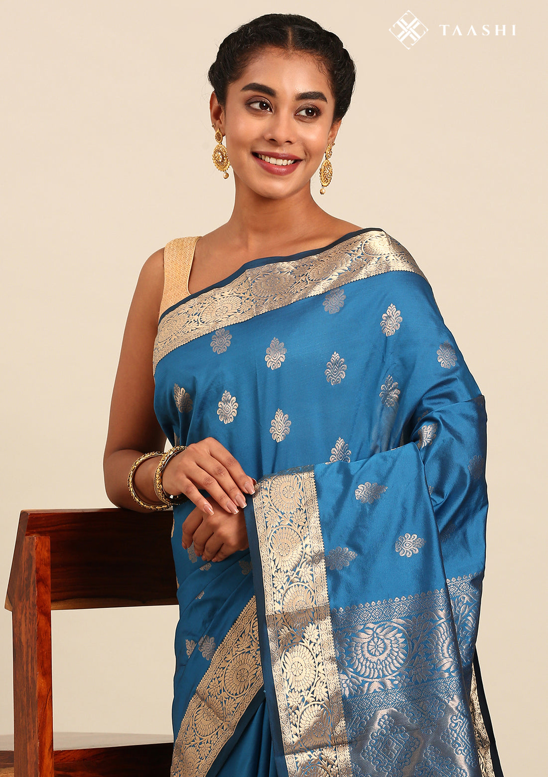 Dark Blue Butta Kanchipuram Saree