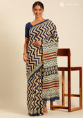 Indigo And Cream Zigzag Printed Cotton Saree - Taashi