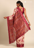 Maroon Watercolor Floral Printed And Plaids Woven Linen Saree - Taashi