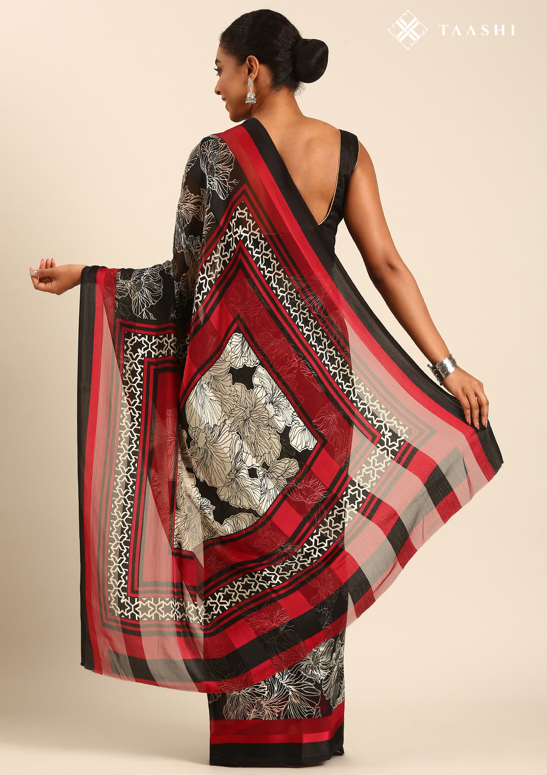 Black Abstract Floral Printed Chiffon Saree - Taashi
