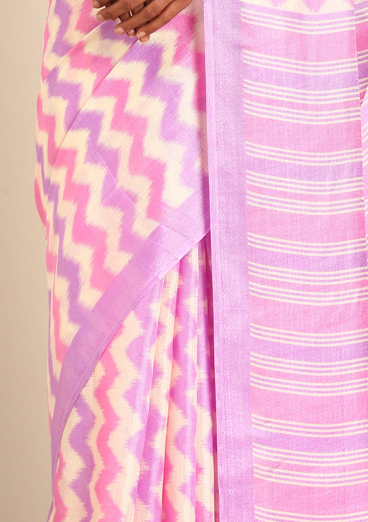 Cream Contrast Zigzag Printed Art Tussar Matka Silk Saree - Taashi