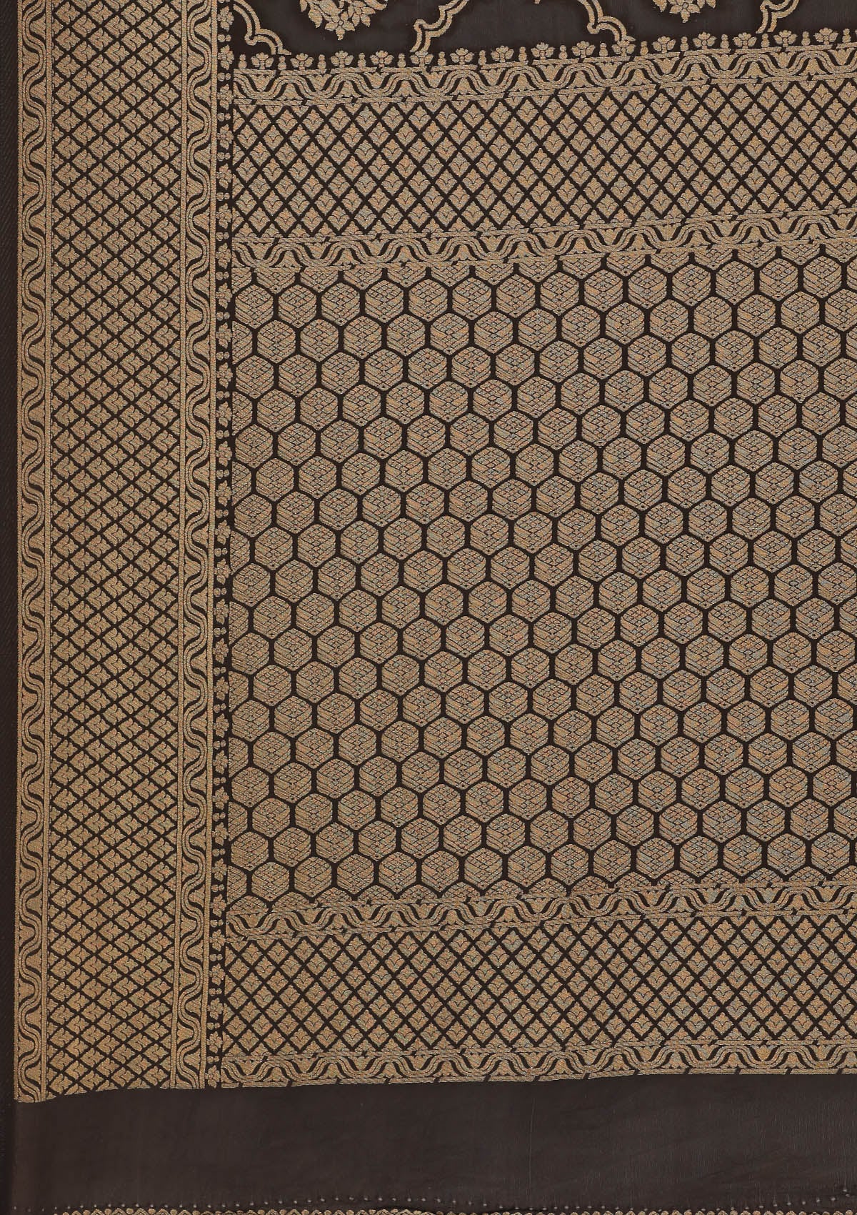 detail image of Taashi's The Midnight Archive Saree - VSTBSW03 | a premium black satin banarasi saree with gold zari brocade on body and dense zari jaal border and pallu showing Border and Pallu till the corner