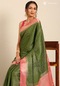 Green Brocade Jaal Pattern Crepe Saree - Taashi