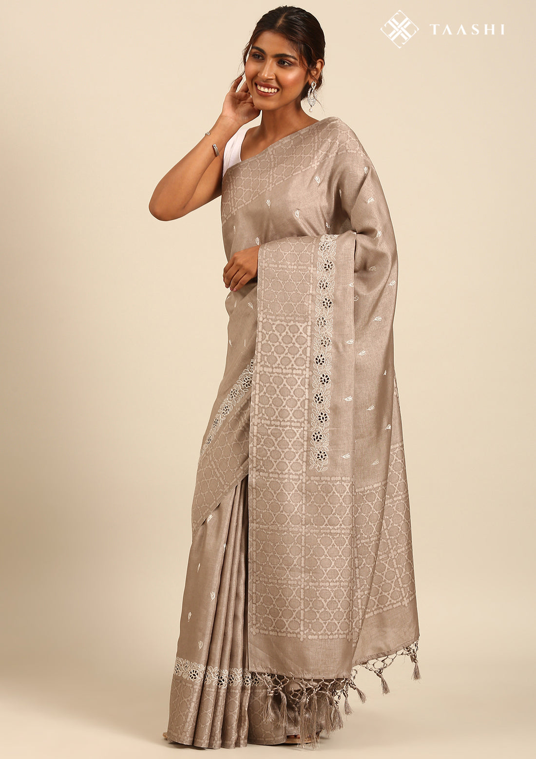 Grey EmbroideRed Cut Work And Printed Border Saree