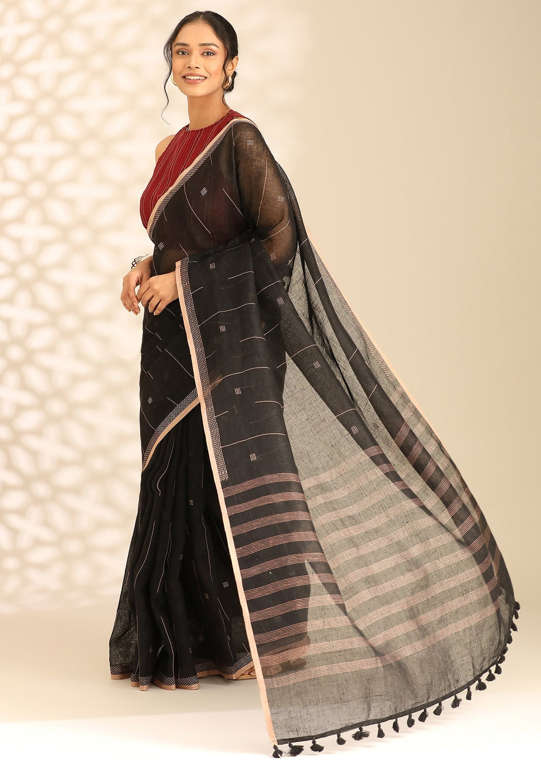 Black Linen Woven Saree