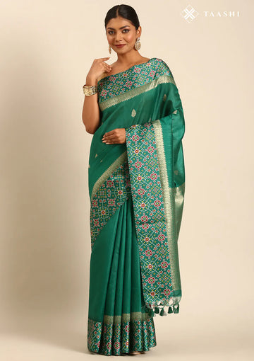 Emerald Green Ikat Pattern And Tradition Pattern Woven Tussar Saree